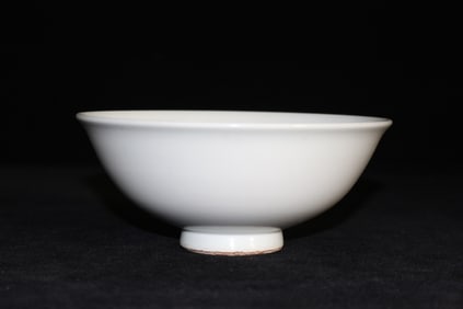 WHITE GLAZE DRAGON PATTERN BOWL
