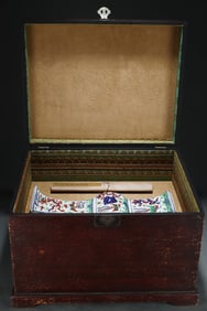 WANLI MARK WUCAI GLAZE DRAGON PHOENIX VASE