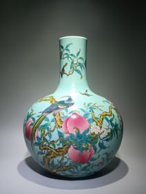 QIANLONG MARK FAMILLE ROSE GLAZE TIANQIU VASE