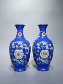 QIANLONG MARK ENAMELED GLAZE OLIVE VASE