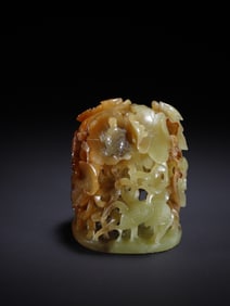 HETIAN YELLOW JADE CENSER COVER