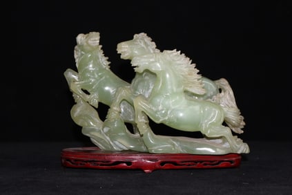 QU JADE CARVED HORSE ORNAMENT