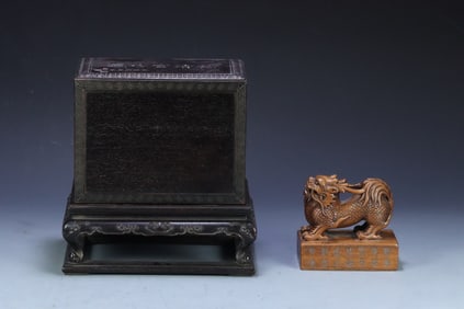 QIANLONG MARK TANXIANG WOOD SEAL WITH BOX