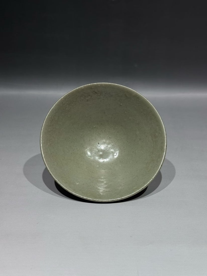 N Song 11th C Yue Celadon Douli Tea Bowl (1 of 15)