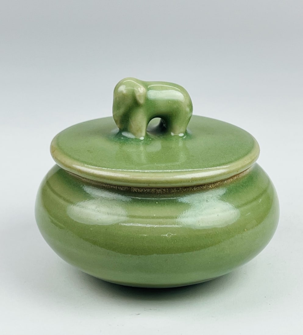 Southern Song (13th C) Longquan Kiln Celadon ‘Elephant-Handle’ Jar (1 of 20)