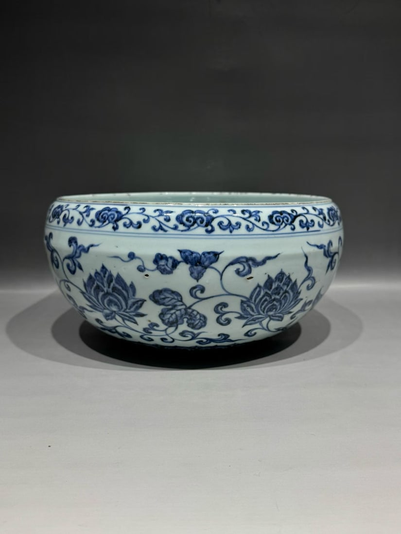 Ming Yongle 15th C Blue and White Lotus Jar (1 of 14)