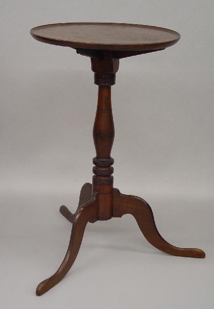 FINE COUNTRY CHIPPENDALE CANDLESTAND. Attributed to
