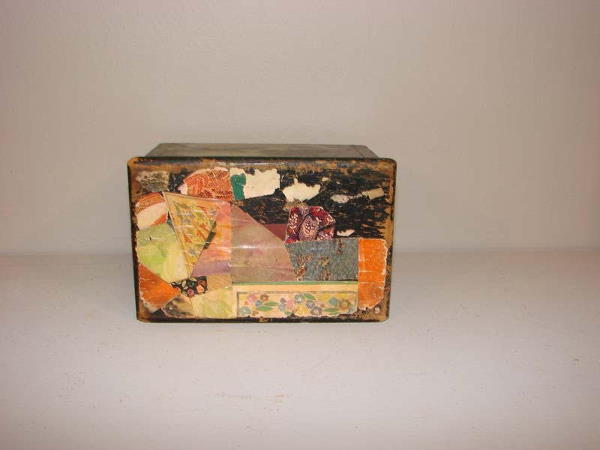 PAINTED BOX. Attributed to Seymour Lindsay (1848-19 - 6