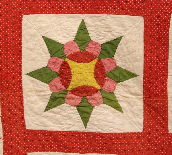 PIECED QUILT. - 4