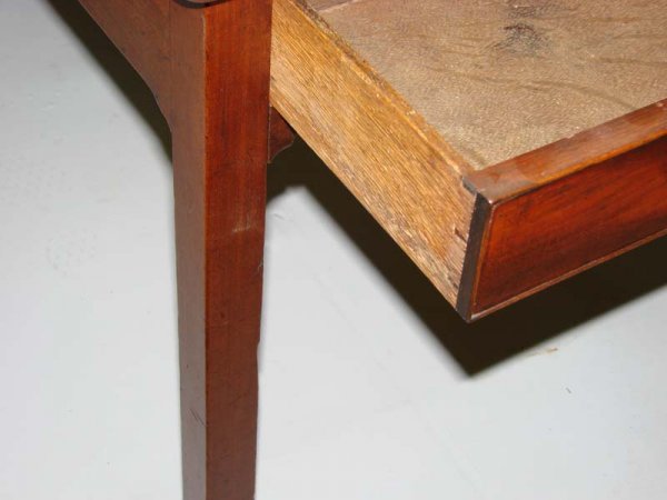 ENGLISH SIDE TABLE. - 2