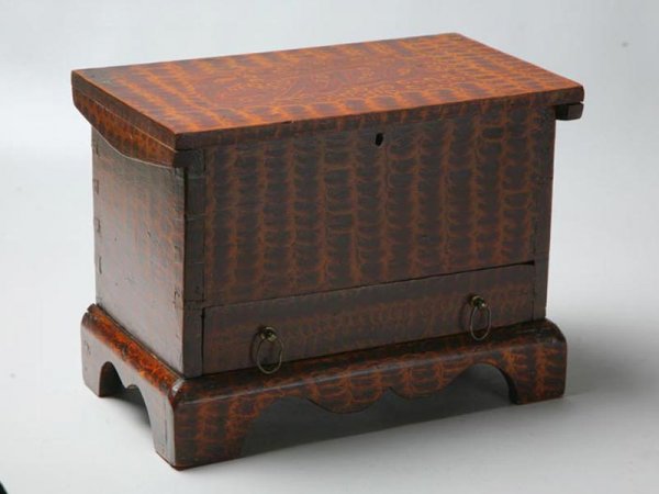 OHIO DECORATED MINIATURE BLANKET CHEST.