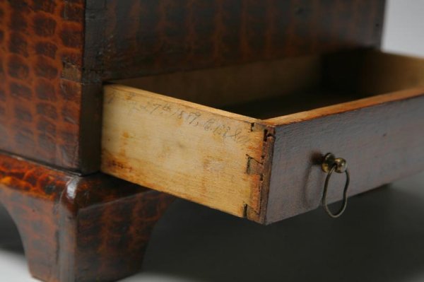 OHIO DECORATED MINIATURE BLANKET CHEST. - 6