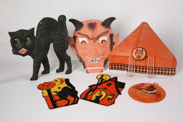 TWELVE HALLOWEEN PAPER DECORATIONS. Six devils. T - 2