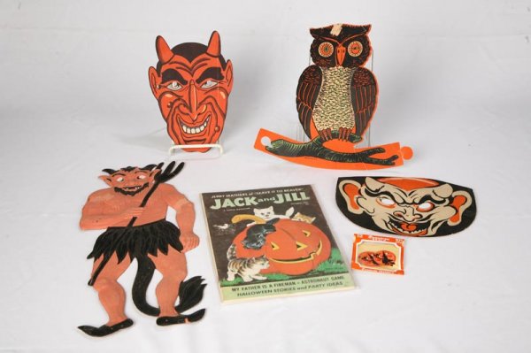 TWELVE HALLOWEEN PAPER DECORATIONS. Six devils. T - 3