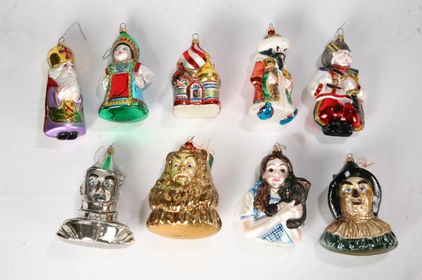 TWO POLONAISSE ORNAMENT SETS. Collector sets in w