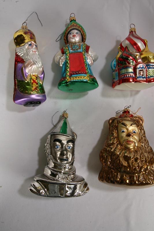 TWO POLONAISSE ORNAMENT SETS. Collector sets in w - 2