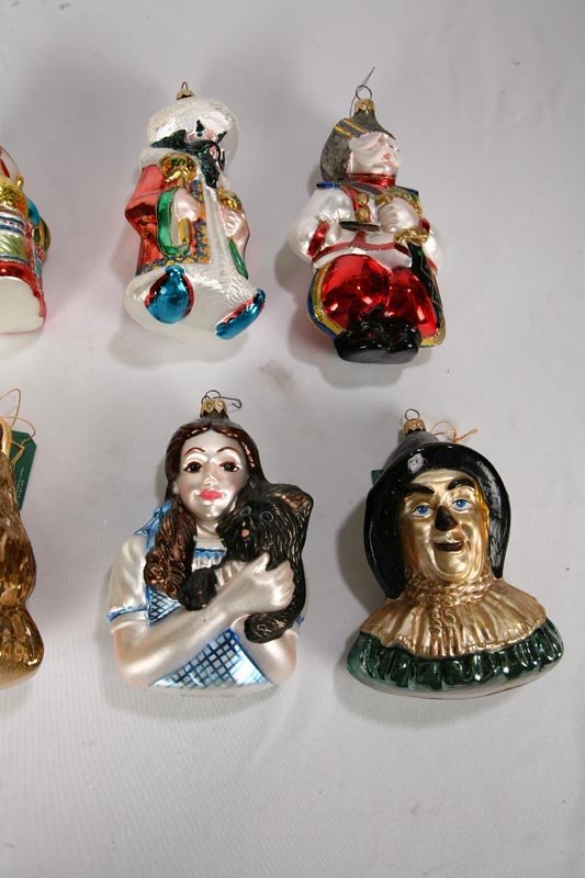 TWO POLONAISSE ORNAMENT SETS. Collector sets in w - 3