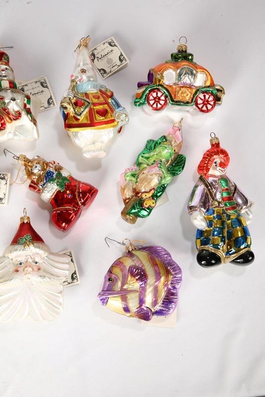 FIFTEEN POLONAISE ORNAMENTS. Three clowns, Queen' - 4