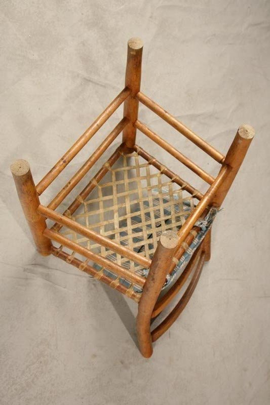 FIVE LADDERBACK CHAIRS. Two curved slats, thumbba - 4