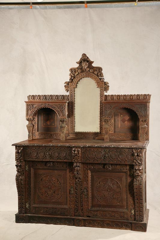 VICTORIAN OAK SIDEBOARD.