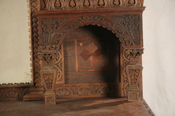 VICTORIAN OAK SIDEBOARD. - 6