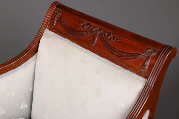 REGENCY-STYLE UPHOLSTERED ARMCHAIR. - 3