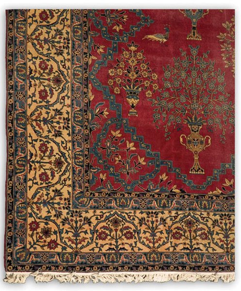 ORIENTAL RUG.