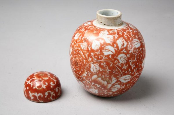 SMALL PORCELAIN JAR. - 2