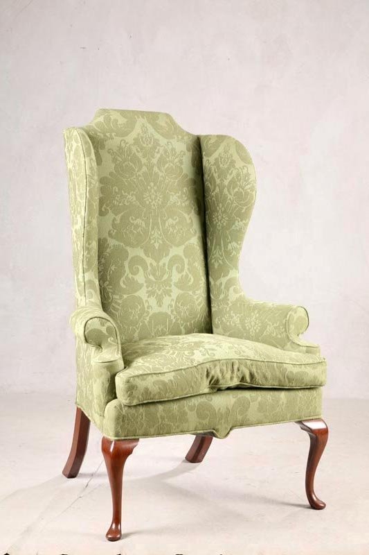 PAIR OF TRADITIONAL STYLE WINGBACK ARMCHAIRS. Oli - 2