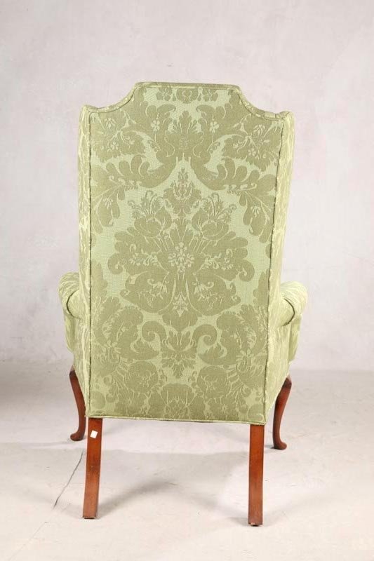PAIR OF TRADITIONAL STYLE WINGBACK ARMCHAIRS. Oli - 4