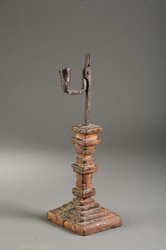 RUSH LIGHT HOLDER. Nineteenth century, wrough