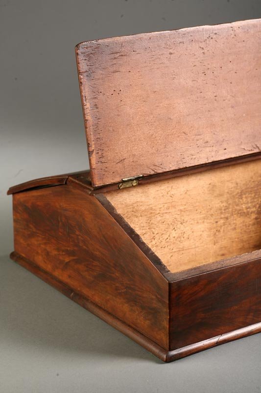 KNIFE TRAY. Nineteenth century, cherry and pi - 2