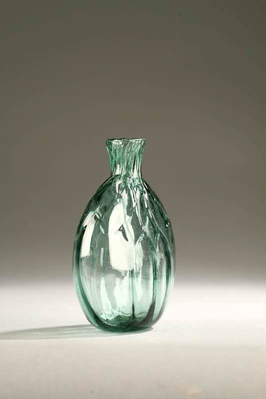 PALE AQUA CHESTNUT FLASK. Midwestern, possibl - 2