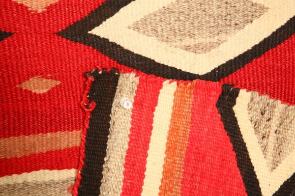 NAVAJO WEAVING. With bands and rows of diamon - 3