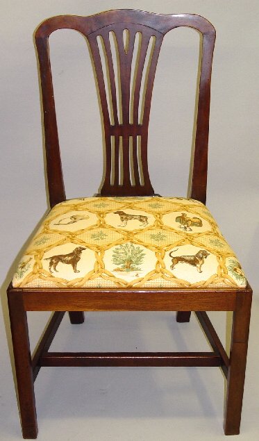 SET OF SIX ENGLISH CHIPPENDALE DINING CH