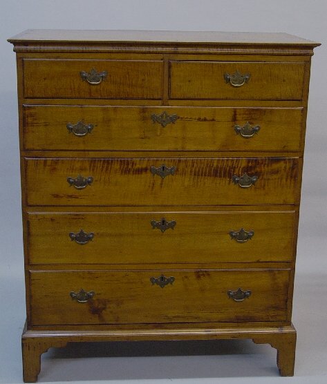 CHIPPENDALE SIX-DRAWER CHEST IN CURLY MA