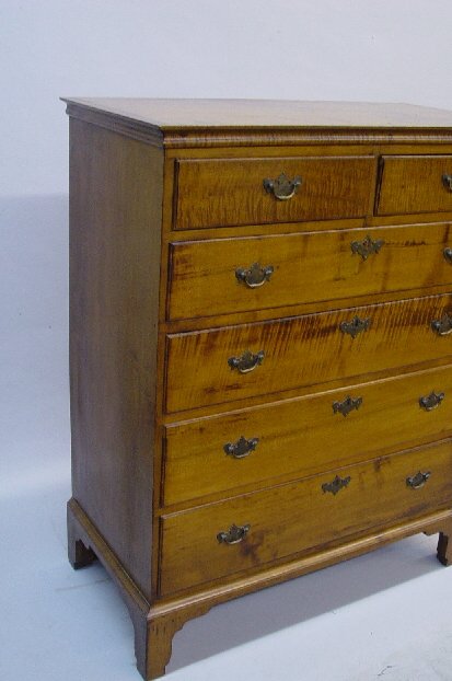 CHIPPENDALE SIX-DRAWER CHEST IN CURLY MA - 2