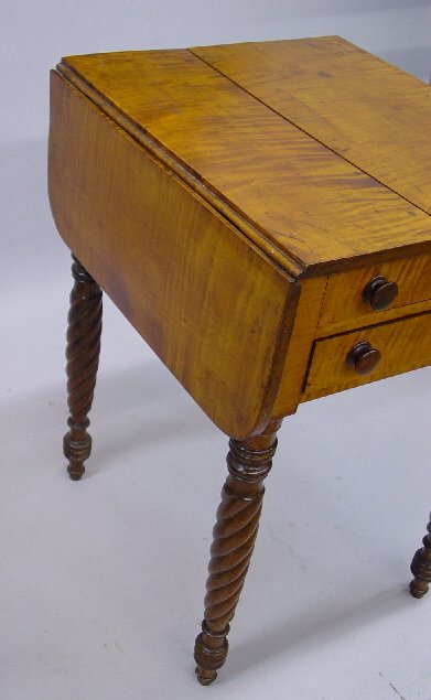SHERATON TWO-DRAWER DROP LEAF STAND. Cur - 2