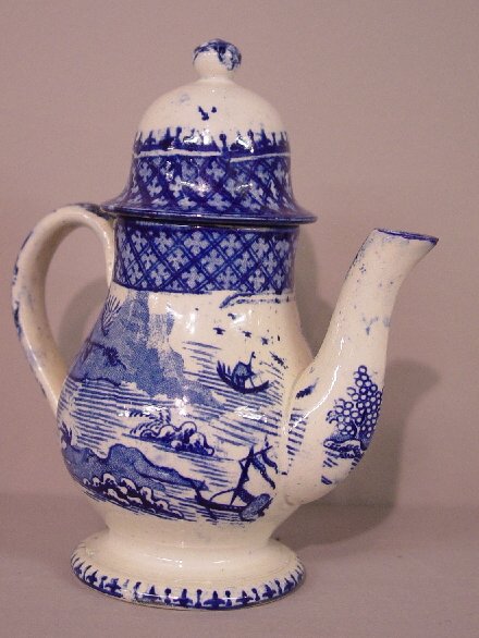 MINIATURE BLUE WILLOW TEAPOT. Bulbous ta - 2