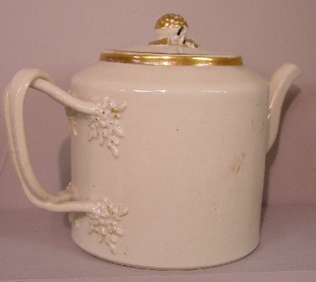 ORIENTAL EXPORT TEAPOT. Intertwined hand - 2
