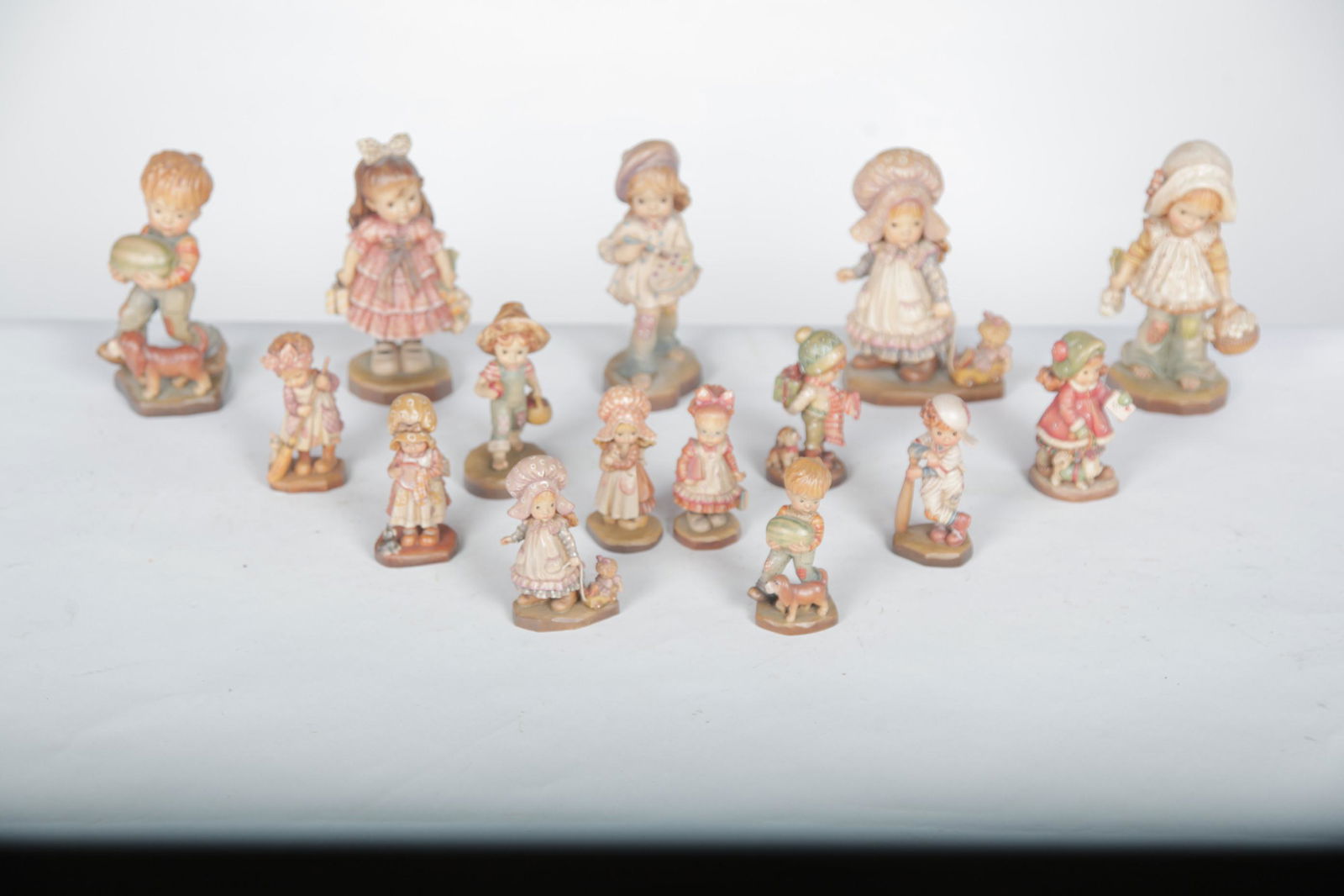 FIFTEEN ANRI FIGURES OF CHILDREN. (1 of 2)