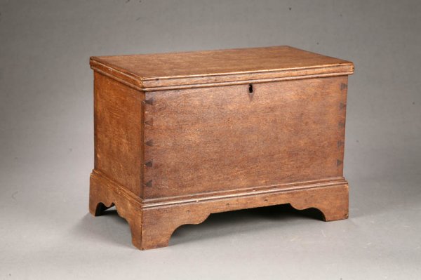 DOCUMENT BOX.