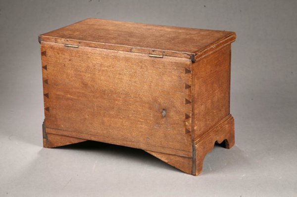 DOCUMENT BOX. - 6
