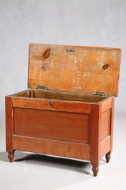 MINIATURE BLANKET CHEST. Pine with paneled sides - 3