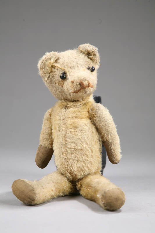 VINTAGE STRAW STUFFED BEAR. Probably English. Jo