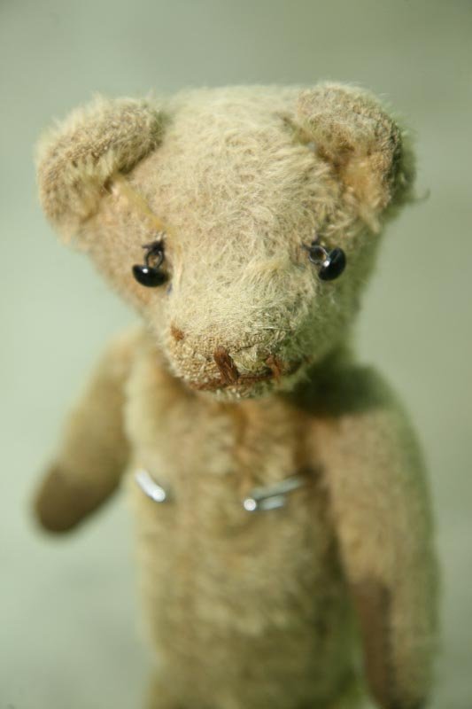 VINTAGE STRAW STUFFED BEAR. Probably English. Jo - 2