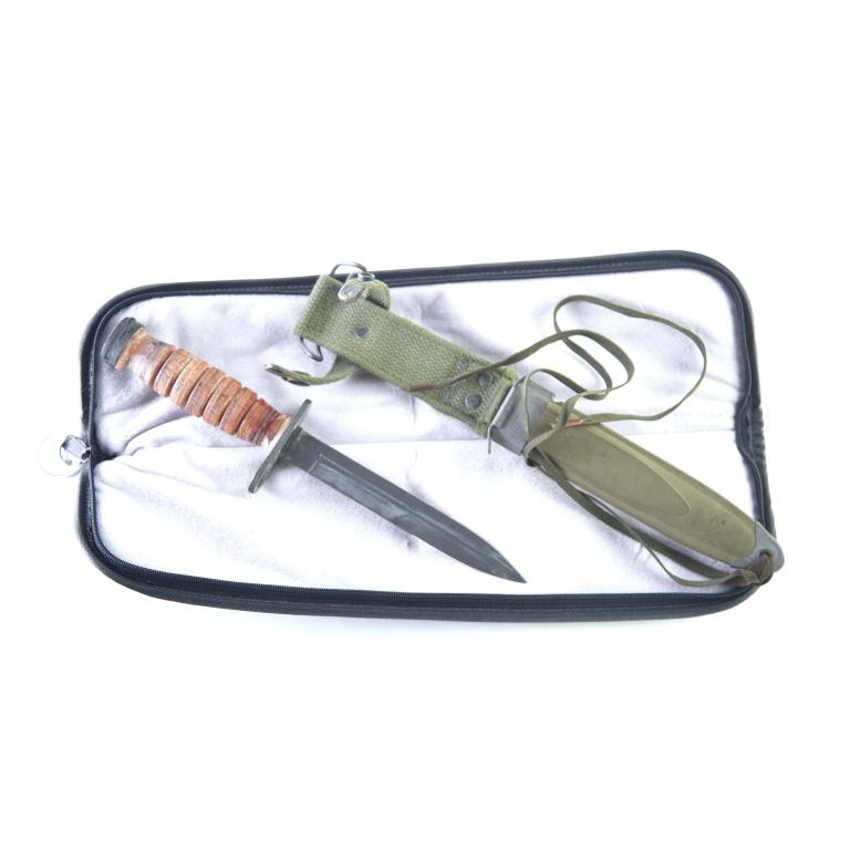 CAMILLUS M4 6.75" BAYONET AND M8 SCABBARD: CAMILLUS M4 6.75" BAYONET. American. Parkerized bayonet with leather washer handle. 11.75" overall. Includes M8A1 scabbard.