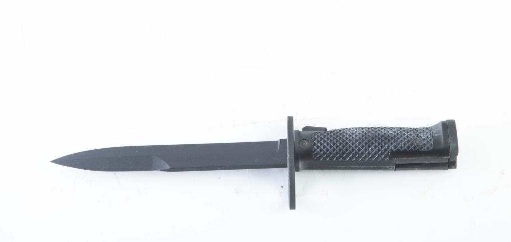 IMPERIAL M6 - 6.75" BAYONET WITH M8 SCABBARD: IMPERIAL M6 - 6.75" BAYONET WITH M8 SCABBARD. American. Parkerized blade with black checkered handle. 11-3/8" overall length. Unused and includes M8A1 scabbard.