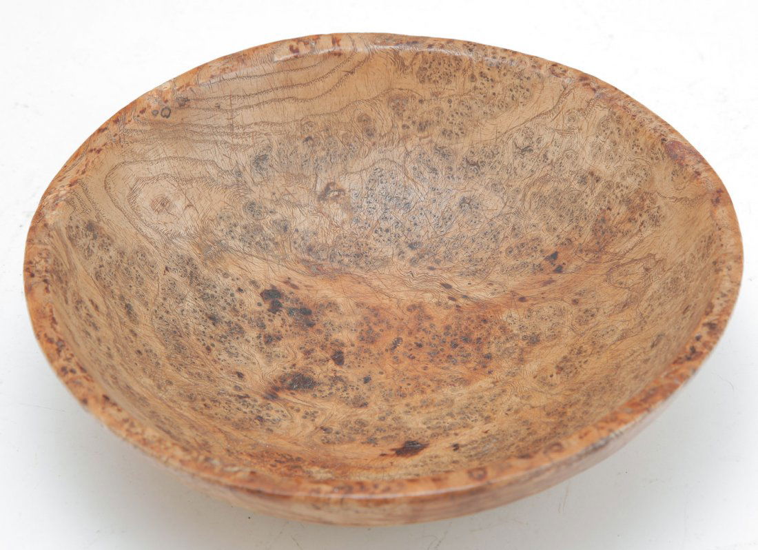 AMERICAN BURL BOWL. (1 of 2)