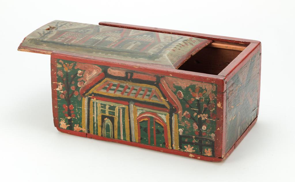 NORTHERN EUROPEAN DECORATED BOX. (1 of 3)